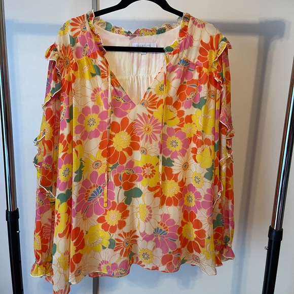 Impressions Boutique Floral long sleeved blouse - Picture 3 of 4